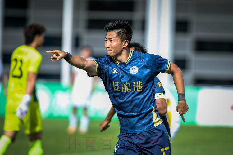 黄开俊:足球少年的迷茫与坚持 黄开俊:足球少年的迷茫与坚持